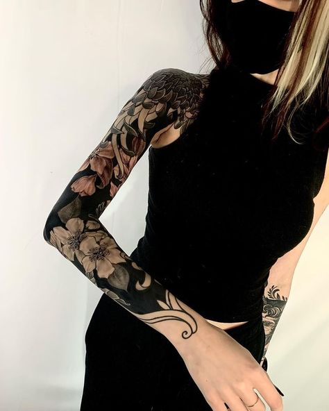 Negative Space Japanese Tattoo, Reverse Tattoo Negative Space, Negative Space Floral Tattoo, Black Out Flower Tattoo, Negative Tattoo Design, Color Floral Sleeve Tattoo, Black Out Sleeve Tattoo, Blacked Out Tattoo, Antonio Tattoo