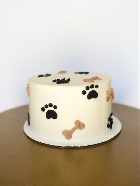 Dog Cake 1st Birthday, Birthday Cake For My Dog, 2nd Birthday Puppy Cake, Cake Designs For Dog Birthday, Birthday Cake For Puppy, Dogs Birthday Cake Ideas, Dog's Birthday Cake, Cake Ideas For Dogs, Cake For Dog Design