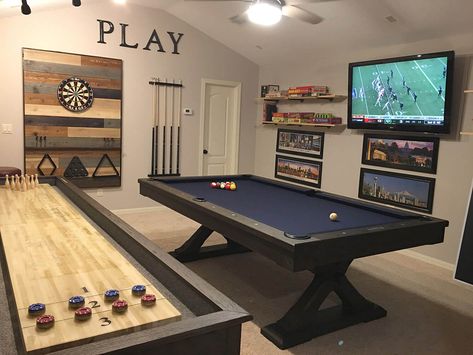 Bloxburg Room Ideas Aesthetic, Pool Table Room Decor, Bloxburg Teen Room, Bloxburg Teen Room Ideas, Pool Room Ideas, Teen Room Ideas, Billiards Room Decor, Basement Game Room Ideas, Aesthetic Bloxburg