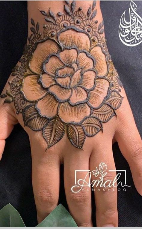 Mehndi Designs Back Hand Rose, Mehendi Designs For Hands Rose, Simple Rose Mehndi Designs, Tikka Mehndi Design, Simple Back Hand Mehndi Designs Arabic, Rose Mehndi Designs Front Hand, Heena Mehendi Designs Unique, Mehndi Designs Flowers, Henna Design Back Hand