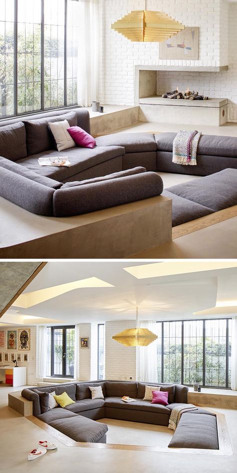 Patalab Architecture designed a the remodel of house in London, England, and as part of the interior design, a sunken lounge was included in the living room. #SunkenLounge #SunkenLivingRoom #SunkenCouch #SunkenSofa #LivingRoomDesign #InteriorDesign Living Room Conversation Pit, Sunk In Living Room, Living Room 70s, Sunken Lounge, Built In Couch, Conversation Pit, Built In Sofa, Lounge Interiors, House In London