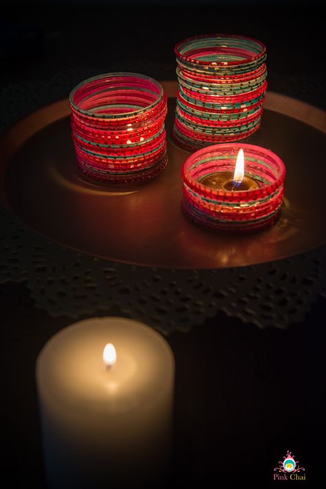 Indian Diwali Decor, Diwali House Party Decor, Diy With Bangles Home Decor, Diwali Party Decor Outdoor, Diwali Decore Ideas At Home, Diwali Home Decor Ideas Living Room, Room Decoration For Diwali, Diwali Centerpieces, Diy Home Wedding Decorations