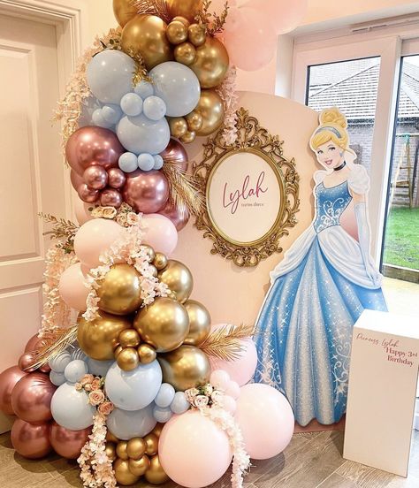 Cinderella Theme Balloon Garland, Once Upon A Time Balloon Garland, Cinderella Third Birthday, Cinderella Party Ideas Decoration, Princess Birthday Balloon Garland, Cinderella Decorations Ideas, Disney Princess Balloon Decorations, Cinderella Balloon Arch, Disney Princess Birthday Backdrop