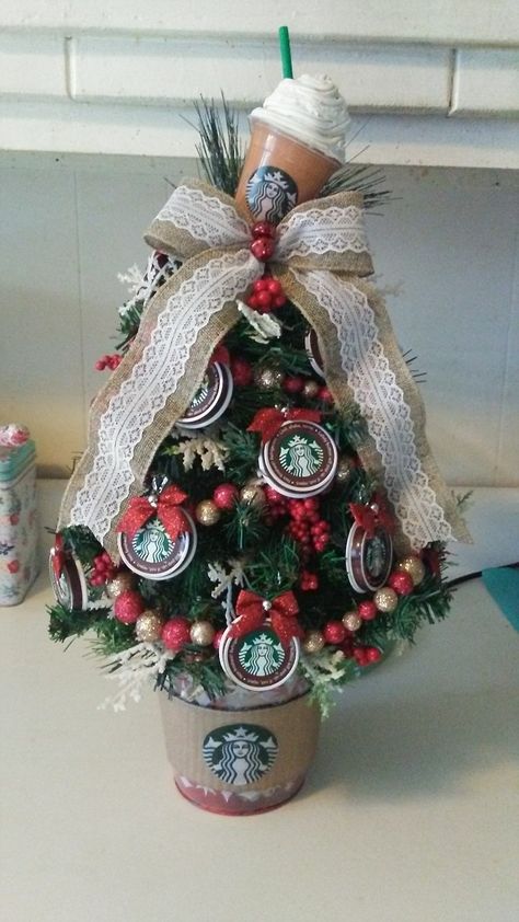 Starbucks Decorations, Starbucks Christmas Tree, Christmas Starbucks, Starbucks Christmas, Themed Christmas, Christmas Tree Themes, Christmas Deco, Christmas Trees, Christmas Ideas