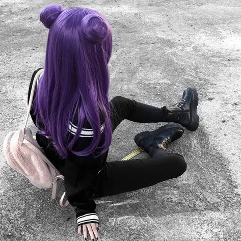 Love this look 🖤 Long Purple Hair, Grunge Tumblr, Cute Hair Colors, Violet Hair, Pretty Hair Color, Peinados Fáciles Para Cabello Corto, The Void, Hair Dye Colors, Hair Inspiration Color