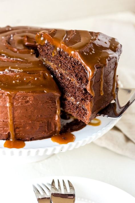 Chocolate and Salted Caramel Layer Cake | The Cooking Collective Chocolate Caramel Layer Cake, Chocolate Caramel Cake Recipe, Easy Chocolate Caramel Cake, Chocolate Cake With Caramel Sauce, Plain Chocolate Cake Recipe, Caramel Layer Cake, Caramel Cakes, Best Chocolate Cake Ever, Caramel Chocolate Cake