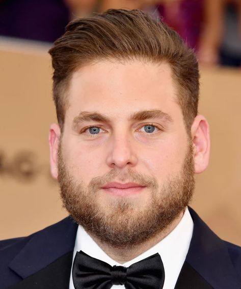 Jonah Hill Dustin Hoffman Daughter Inspiration Why Him Male Face Shapes, Pear Shaped Face, Round Face Men, Chubby Face Haircuts, Haircuts For Round Faces, Jonah Hill, Pompadour Hairstyle, Chubby Men, Face Shape Hairstyles