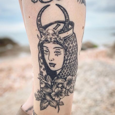 High Priestess Tattoo Design, Queen Of Pentacles Tattoo, The High Priestess Tattoo, The High Priestess Tarot Tattoo, The Empress Tattoo, High Priestess Tarot Tattoo, Queen Of Swords Tattoo, The Empress Tarot Tattoo, The Fool Tarot Tattoo