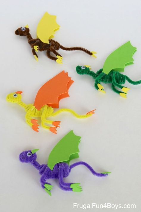 Pipe Cleaner Dragons                                                       … Dragons Craft, Vika Papper, Dragon Crafts, Pipe Cleaner Crafts, Dragon Party, Diy Bricolage, 3d Origami, Crafts For Boys, Camping Crafts