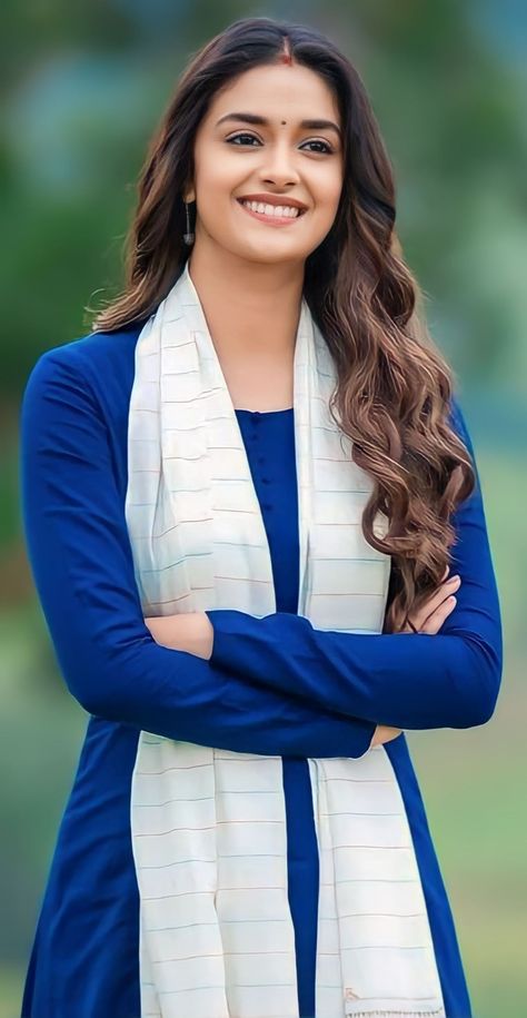 Keerthy Suresh (born 17 October 1992) is an Indian actress who appears predominantly in Tamil, Telugu and Malayalam films. Hansika Mothvaani, Keerthi Suresh, Keerthy Suresh, Actress Pics, Clothes Crafts, Color Combo, Latest Updates, Color Combos, Saree Designs