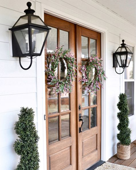 Double Front Entry Doors, French Front Doors, Home Designs Exterior, Farmhouse Front Door, French Doors Exterior, Farmhouse Doors, Front Porch Ideas Curb Appeal, Wood Front Doors, House Front Door