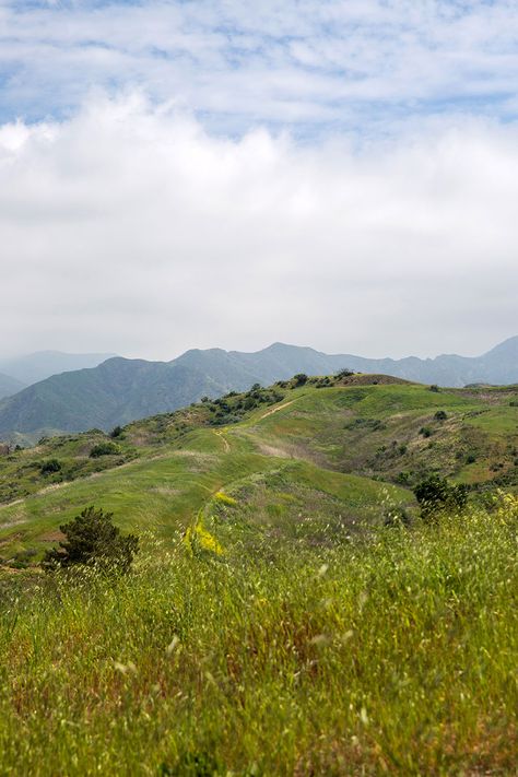 Santa Clarita California, Halfway House, Santa Clarita, Cafe House, City Of Angels, California Dreamin', California Dreaming, Day Hike, Central America