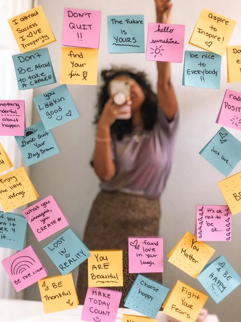 Motivational Sticky Notes Mirror, Woman Journaling Photo, Mirror Sticky Notes Motivation, Positive Affirmation Sticky Notes, Post It Mirror, Sticky Note Affirmations Mirror, School Content Ideas, Mirror Affirmations Aesthetic, Quotes To Put On Your Mirror