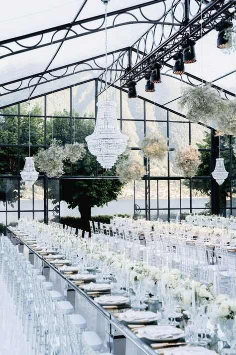 Glasshouse Wedding, Event Venue Design, Marriage Venues, Glass House Wedding, Events Place, Romantic Wedding Venue, Event Table, Future Wedding Plans, Wedding Decor Elegant