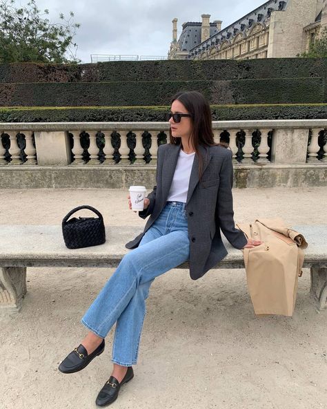 Gucci Loafers Women Outfit, Aesthetic Loafers, Loafers Outfit Ideas, Gucci Loafers Outfit, Loafers With Jeans, Loafers And Jeans, Loafers Outfits, Jeans Blazer Outfit, How To Wear Loafers