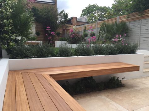 Built In Garden Seating, Battersea London, Landscape Fence, Seating Bench, Modern Gardens, Urban Garden Design, Contemporary Garden Design, London Garden, Garden Wallpaper