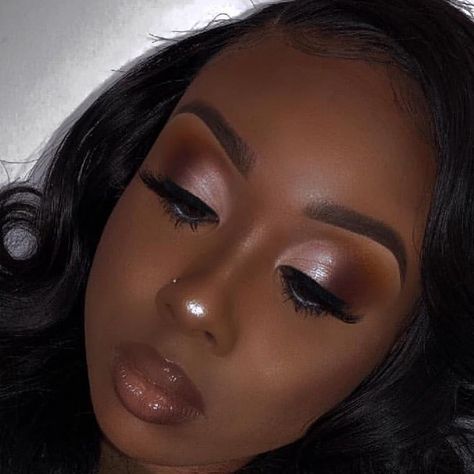 Soft Glam Holiday Makeup, Natural Glam Makeup Wedding Brides, Bronze Makeup Look Wedding, 2024 Eye Makeup Trends, Makeup With Brown Dress, Nude Cut Crease Makeup, Bridal Eyeshadow Looks, Wedding Guest Makeup Ideas, Matte Eyeshadow Looks