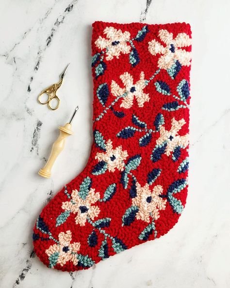 Punch needle stocking made by @sarahmaker_ Punch Needle Stocking Pattern, Needle Punching Ideas, Punch Needle Christmas Stocking, Punch Needle Stocking, Punch Needle Ornaments, Punch Needle Clothes, Christmas 2033, Christmas Punch Needle, Punch Needle Projects