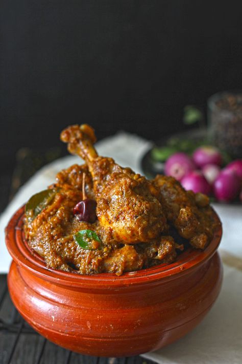 Chicken Chettinad Recipe (Spicy Chicken Masala) - Fun FOOD Frolic Chicken Chettinad, Chicken Substitute, Chettinad Chicken, Roasted Fennel, Mutton Recipes, Chilli Chicken, Chicken Masala, Curry Dishes, South Indian Food