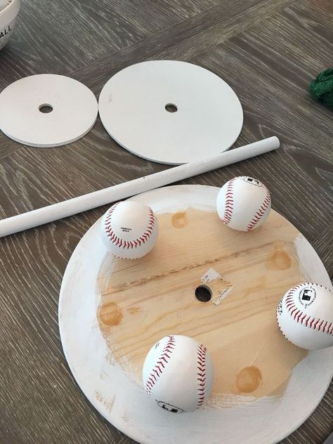 Baseball Party Decorations Diy, Baseball Birthday Party Ideas Decor, Diy Baseball Party Decorations, Baseball Treats, Baseball Snacks, Baseball Theme Birthday, Cupcake Display Stand, Baseball Theme Party, Baseball Crafts