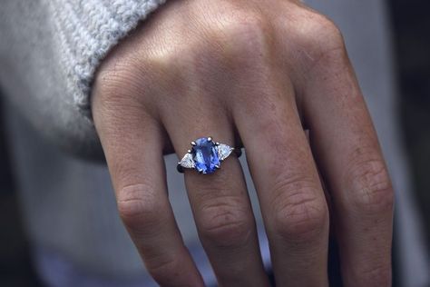 Sapphire And Diamond Engagement Ring, Blue Engagement Ring, Sapphire Wedding Rings, Ring Sapphire, Modern Engagement Rings, Ceylon Sapphire, Sapphire Engagement Ring Blue, Classic Engagement Rings, Three Stone Engagement