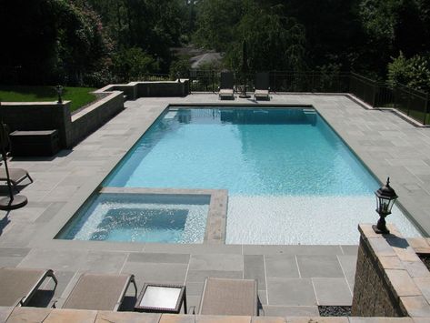 Piscina Rectangular, Kleiner Pool Design, Moderne Pools, Rectangle Pool, Dream Backyard Pool, Pools Backyard Inground, Diy Swimming Pool, Pool Steps, Pool Remodel