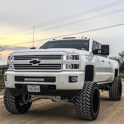 341 Likes, 3 Comments - Aggressive Thread Trucks (@aggressive_thread) on Instagram: “Badass ☠ @g_rod6.6 ▶️Tag a buddy, like and follow↙️ follow @leveltz15️ follow @aggressive_thread…” Chevy Duramax, Country Trucks, Chevy Diesel Trucks, Trucks Lifted Diesel, Chevy Cars, Duramax Diesel, White Truck, Lifted Chevy Trucks, Lifted Chevy