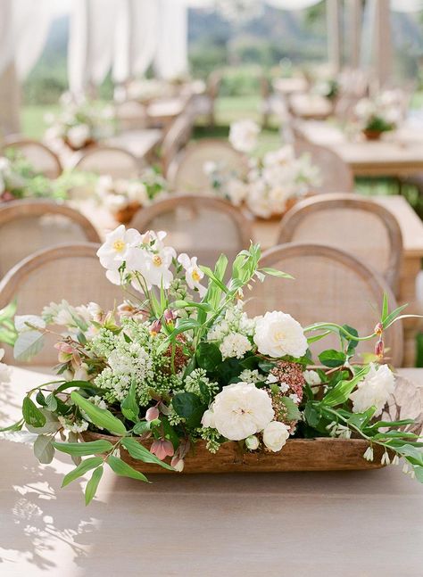 Romantic Vineyard Wedding, Wedding Reception Inspiration, Wedding Flowers Summer, Fall Wedding Flowers, Wedding Flower Inspiration, Flower Centerpieces Wedding, Deco Floral, Wedding Tablescapes, Wedding Flower Arrangements