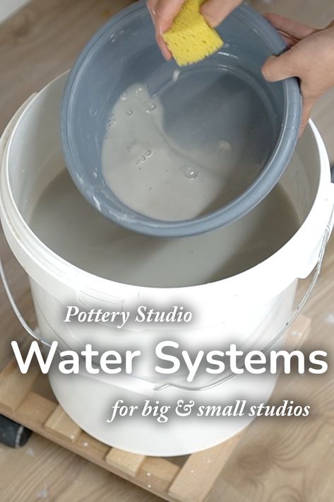 Pottery Room Ideas Design Studios, Ceramic Studio Ideas, Pottery Tutorials, Pottery Cafe, Studio At Home, Diy Keramik, Pottery Lessons, Beginner Pottery, Pottery Workshop