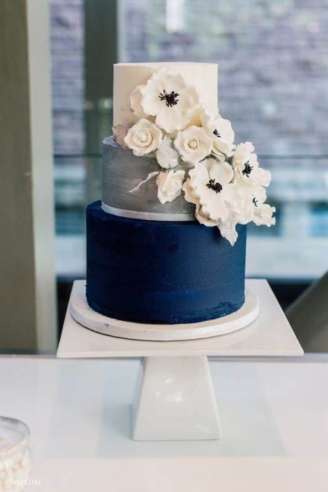 #wedluxe #wedluxemagazine #anenome #white #blue #floral #cake #navy #gray #sophisticated Navy Blue And Grey Wedding Decorations, White Floral Cake, Navy Blue Wedding Cake, Dance Floor Decor, Navy Blue Wedding Cakes, Gray Wedding Cake, Wedding Cake Navy, Blue Wedding Cake, Silver Wedding Cake