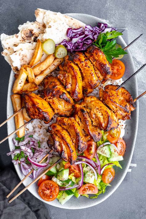 Chicken doner kebab. Easy to make at home with our recipe. Super tender, juicy and flavorful. #chickendoner Chicken Doner Kebab Recipe, Chicken Doner Kebab, Ayam Mentega, Chicken Doner, Doner Kebabs, Doner Kebab, Kabob Recipes, Kebab Recipes, Chicken Kebabs