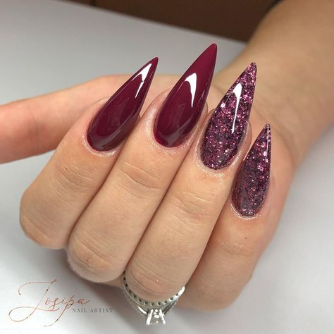 Mauve Stilleto Nails, Fall Staleto Nails, Short Stilleto Nails Fall Colors, November Nails Stilleto, Fall Nails Pointy, Fall Stelito Nails, Burgundy Nails Stiletto, Fall Stilleto Nail Ideas, Red Stilletos Nails