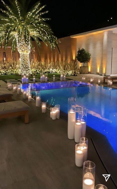 Luxury Birthday Party, Kylie Jenner House, Jenner House, Pool Wedding, Luxury Birthday, Dream Mansion, Backyard Pool Designs, Luxury Lifestyle Dreams, House On A Hill