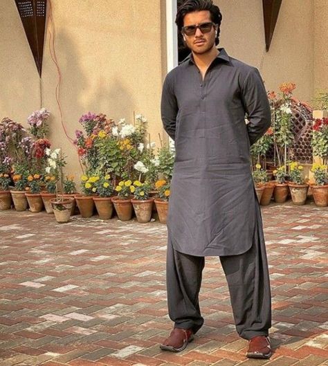 Woodstock Photos, Latest Kurta Designs, Punjabi Dress Design, Man Dress Design, Feroze Khan, Pakistani Kurta, Kurta Pajama Men, Fashion Models Men, Wedding Dresses Men Indian