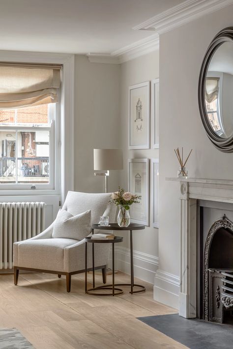 Georgian Townhouse | Emma Tutill Interiors Georgian Living Room, Lounge Room Styling, Library Living Room, Townhouse Interior, Georgian Interiors, Georgian Townhouse, Flat Decor, London Townhouse, Georgian Homes