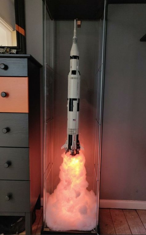 lego saturn v display Lego Saturn V, Lego Lamp, Lego Display Ideas, Rocket Lamp, Saturn V, Lego Display, Lego Room, Lego Space, Gaming Room Setup