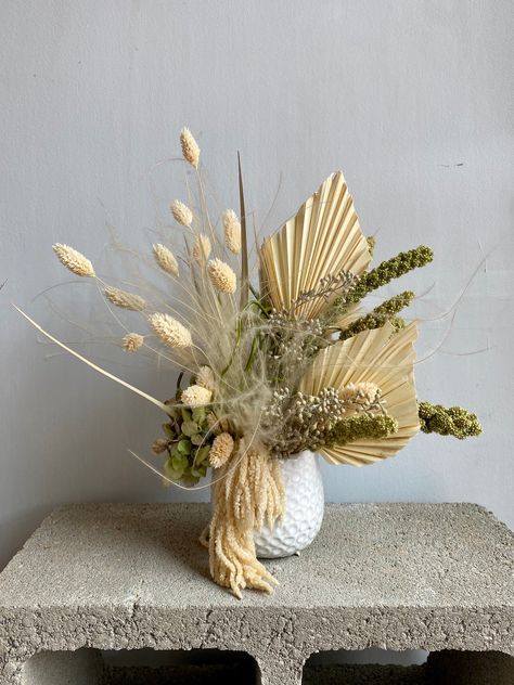 Everlasting Small Tabletop Arrangement - Designer's Choice Floral Installations, Fall Flower Arrangements, Aesthetic Color, Dried Florals, Everlasting Flowers, Orchid Arrangements, Fall Arrangements, Vase Arrangements, Dried Floral