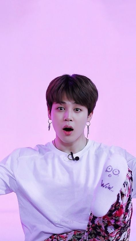 Jimin New Pics, Jimin Cute Pics, Park Jimin Boyfriend Material, Bts Jimin Wallpaper, Jimin Boyfriend Material, Jimin Cute, Different Person, Cute Pics, Army Wallpaper