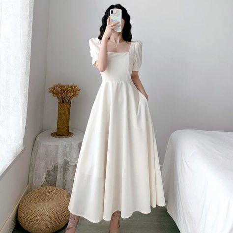 White Dress Aesthetic Korean, Korean White Dress Outfit, Korean Simple Dress, Simple White Dress Classy, Korean White Dress, White Frock, Glamouröse Outfits, Womens Trendy Dresses, Korean Fashion Outfits