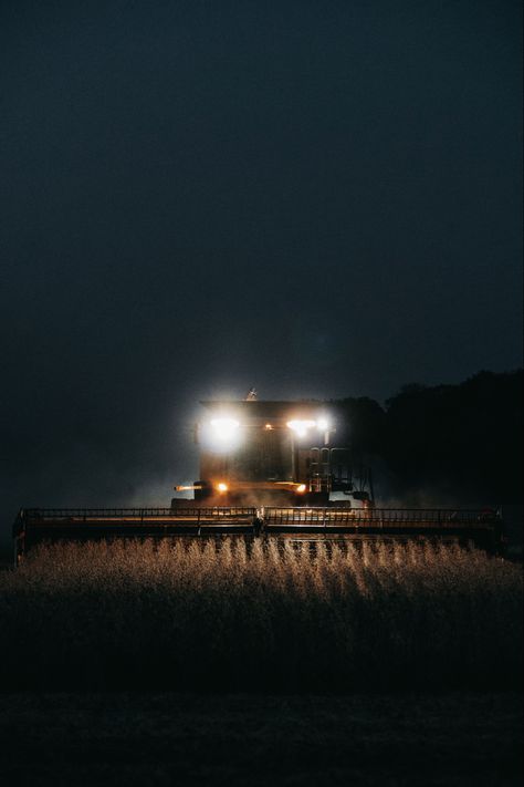 Farmer Wallpaper Iphone, Agriculture Photography Farmers, Farmland Photography, Farming Wallpaper, Tractor Aesthetic, Harvest Photos, Harvest Photography, Farming Aesthetic, Tractor Photography