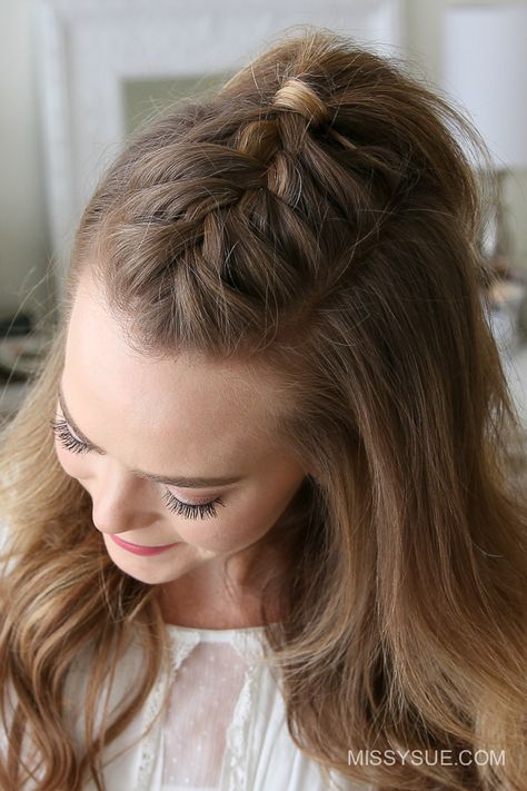 French Mohawk Braid, Top Braid, Thanksgiving Weekend, Mohawk Braid, Cool Braid Hairstyles, Cool Braids, Penteado Cabelo Curto, Trending Hairstyles, Easy Hairstyles For Long Hair