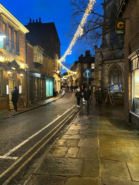 Quarterlife Crisis, York Yorkshire, Leeds University, Christmas In England, York England, New York Aesthetic, Christmas Town, London Street, England Travel