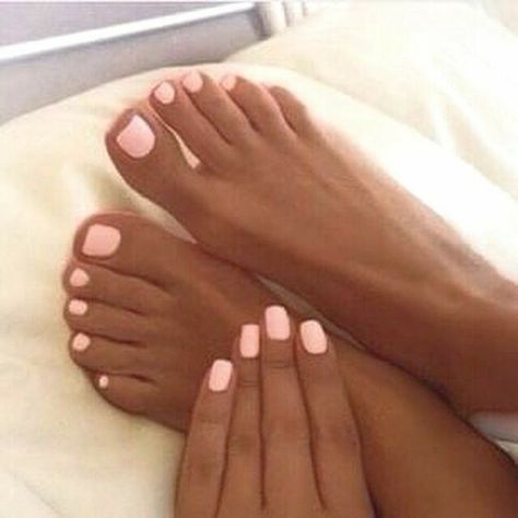 Beach Nails Natural, Pedicure For Hawaii Vacation, Pink Nails Tan Skin, Manicure Summer Colors, Light Pink Pedicure, Summer Mani Pedi Combos, Best Summer Pedicure Colors, Nail Colors That Make You Look Tan, Matching Manicure And Pedicure