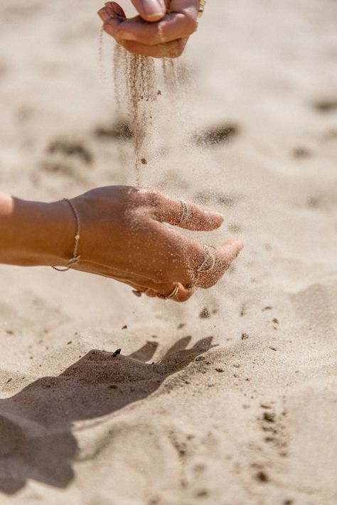 An easy product photoshoot with jewellery that you can achieve on the beach! #ProductPhotography #ProductPhotos #ProductInspiration #ProductPhotographyInspiration #JewelleryPhotoshoot #JewelleryPhotos #JewelleryPhotoIdeas #BeachPhotoshoot #JewelleryProductPhotography #JewelleryPhotography #JewelleryPhotoshootIdeas #EasyProductPhotoshoot #ProductPhotoshoot #PhotoshootInspiration #BeachJewelleryPhotoshoot #LydiaCollins #LondonPhotography #PhotographyTips #JewelleryPhotoshootTips #PhotoshootIdeas Ring Photoshoot, Relax Mind, Jewellery Photography Inspiration, Product Photoshoot, Jewelry Photography Styling, Jewelry Photoshoot, Beach Shoot, Jewelry Picture, London Photography