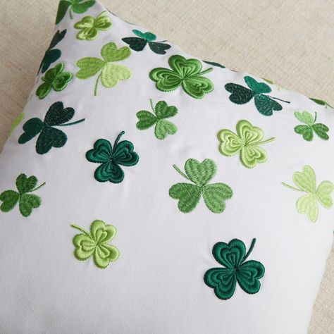 St Patrick’s Day Pillow, Shamrock Pillow, Shamrock Embroidery, Holiday Room Decor, St Patricks Crafts, St Patrick's Day Costumes, Holiday Room, Green Embroidery, Embroidered Throw Pillows