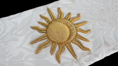 Beaded Sun Embroidery, Sun Embroidery Design, Sun Embroidery Pattern, Celestial Embroidery, Embroidery Goldwork, Sun Embroidery, Ceremonial Dress, Goldwork Embroidery, Embroidered Sun