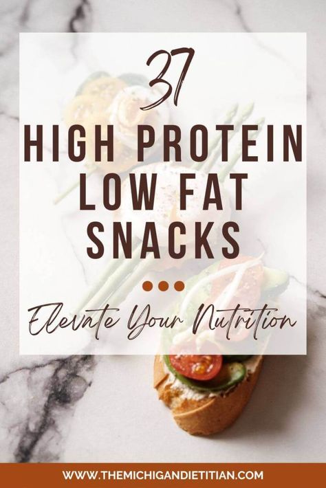 37 High Protein Low Fat Snacks: Elevate Your Nutrition | The Michigan Dietitian High Protein Low Fat Snacks, Low Fat High Protein Recipes, Berry Protein Smoothie, Banana Apple Smoothie, Low Fat Snacks, Healthy Buffalo Chicken, Baked Chicken Parmesan, Protein Meals, Veggie Stir Fry