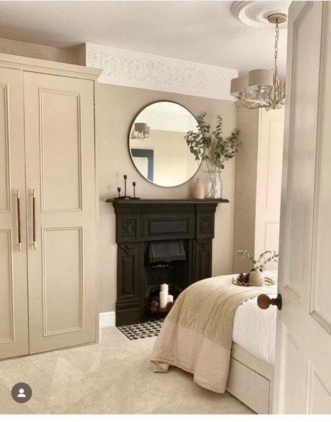 Ammonite Bedroom, Oxford Stone Farrow And Ball, Terrace Bedroom Ideas, 1930s Bedroom Ideas, Modern Victorian Bedroom Ideas, Victorian Terrace Bedroom, Modern Victorian Bedroom, Farrow And Ball Bedroom, Georgian Fireplaces