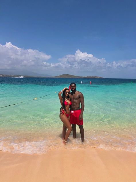 Baecation Photos, Black Couple Travel, Couples Vacation Ideas, Black Couple Vacations, Couples Vacation Photos, Couple Cruise, Fancy Cat, Couple Beach Pictures, Vacation Outfits Women