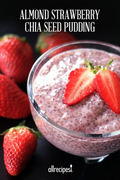 Almond Strawberry Chia Seed Pudding | "Have been making chia pudding for some time now and I liked the idea of adding the puréed fruit for a nice change." Strawberry Chia Seed Pudding, Quick Puddings, Dairy Free Pudding, Chia Seed Recipes Pudding, Chia Recipe, Strawberry Almond, Chia Seed Recipes, Chia Pudding Recipes, Healthy Food Facts